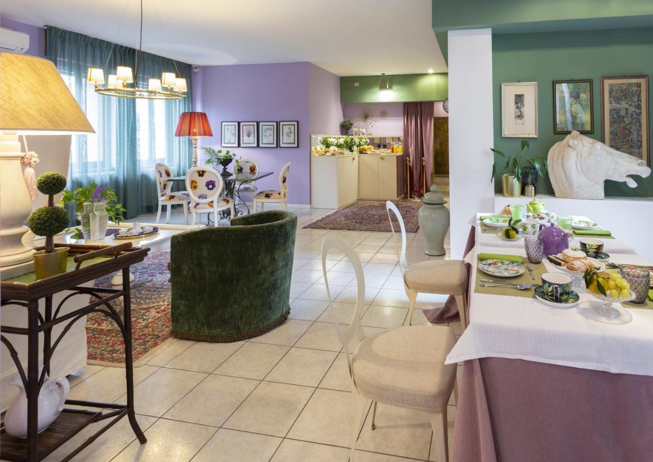 B&B Maison Biagetti Santarcangelo di Romagna Bagian luar foto