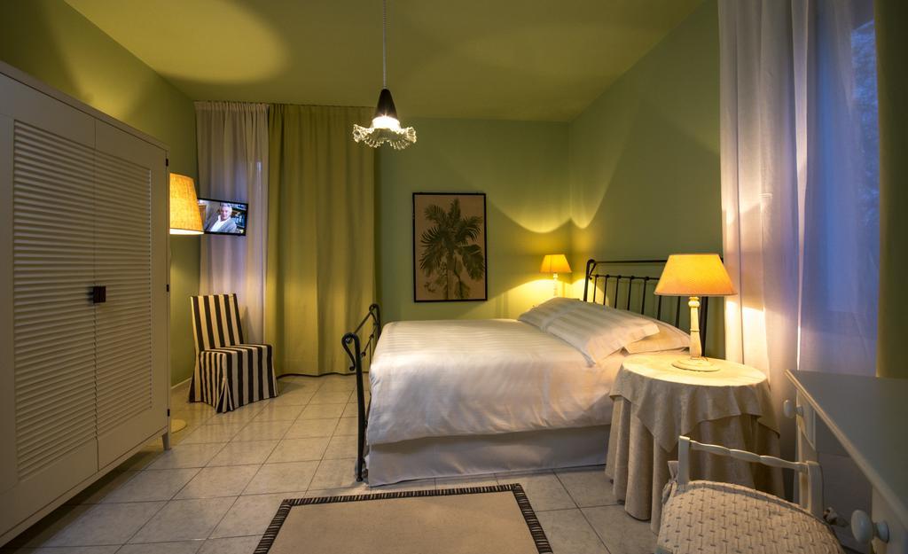 B&B Maison Biagetti Santarcangelo di Romagna Ruang foto